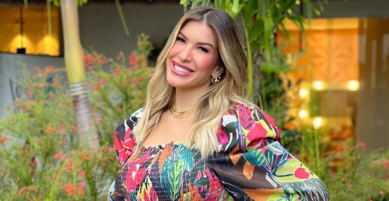 Grávida, Lore Improta arrasa na dança e impressiona web: ”Calma Lorena, calma”