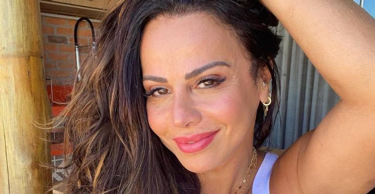 Viviane Araujo relembra ‘Escolinha do Professor Raimundo’: ”Direto do túnel do tempo”
