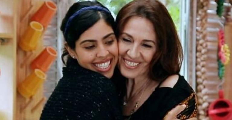 Bela Gil presta linda homenagem de aniversário para a mãe: ”Meu porto seguro”