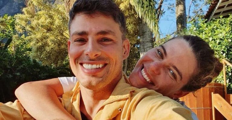 Mariana Goldfarb e Cauã Reymond exibem corpos sarados após treino: ”Malhar com seu amor”