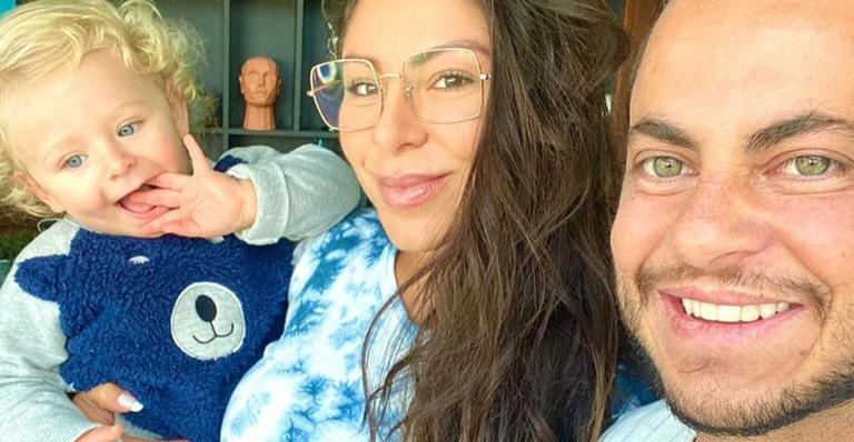 Com Andressa Ferreira, Thammy Miranda relembra primeiros meses de Bento e web se derrete: “Que fofurinha!”