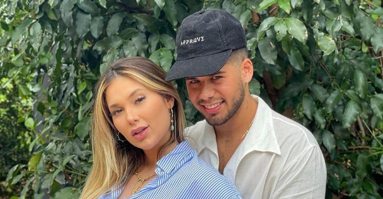 Virginia Fonseca e Zé Felipe surgem com a filha suja de cocô e divertem: ”Duvido vocês notarem!”