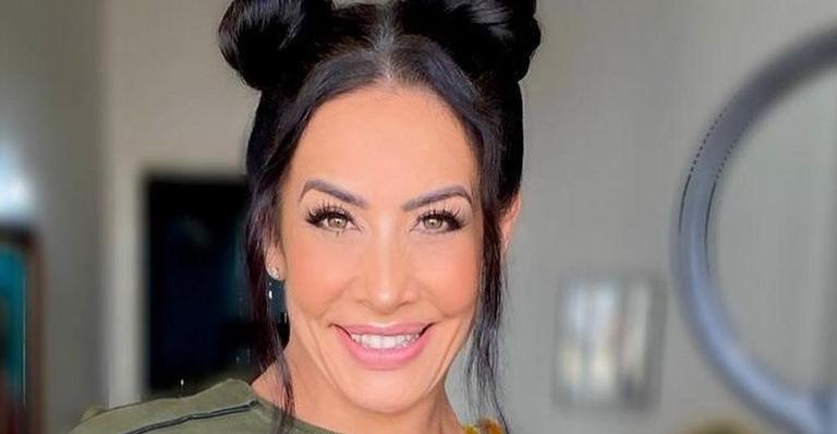 Em vídeo, Scheila Carvalho dança muito de biquíni e rouba a cena com corpaço sarado: ”Perfeição!”