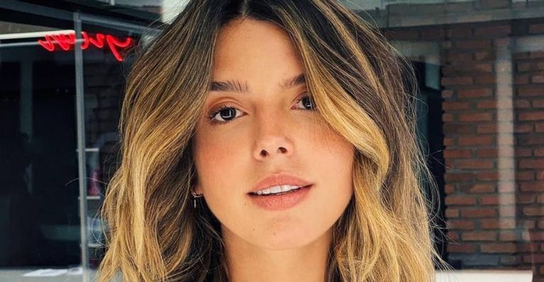 Giovanna Lancellotti exibe beleza natural durante passeio de barco em Noronha: ”Sereia”
