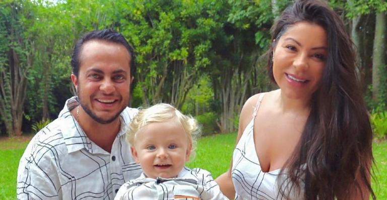 Com Thammy Miranda e Bento, Andressa Ferreira relembra momentos em família e encanta internautas