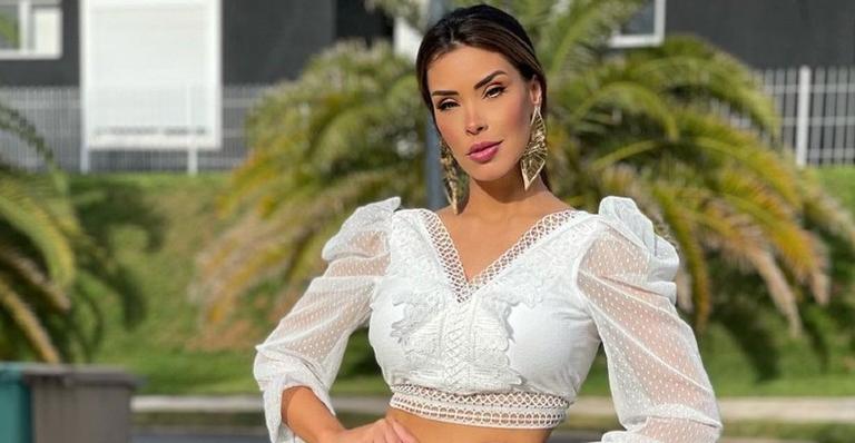 Ivy Moraes viaja para Noronha e dispara: ”Realizando um sonho”