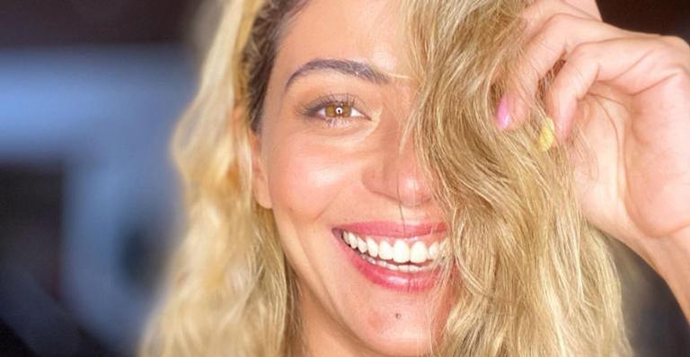 Carol Castro exibe visual renovado para série da Netflix: ”Voltando com cuidado aos trabalhos”