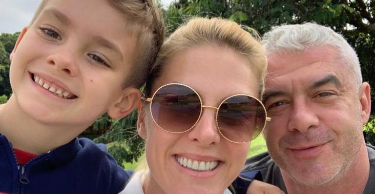 Ana Hickmann divide cliques em família com os fãs: ”Tesouro da vida”