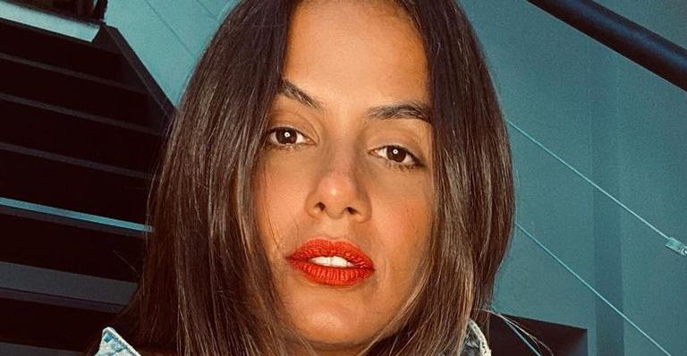 Em frente ao espelho, Carol Peixinho ostenta shape sarado de top na academia: ”Que corpo é esse?”