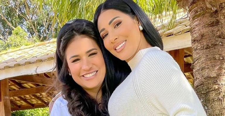 Simone e Simaria voltam no tempo e relembram início da carreira: ”Direto do túnel do tempo”