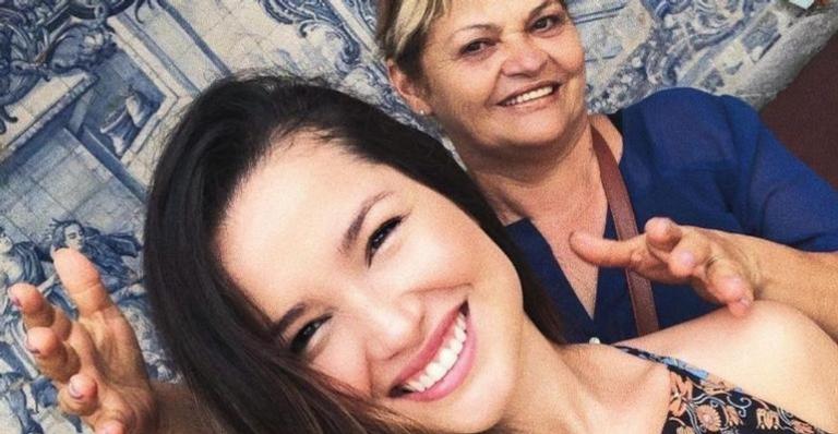 Juliette Freire celebra aniversário da mãe com declaração: ”Você é a minha rainha”