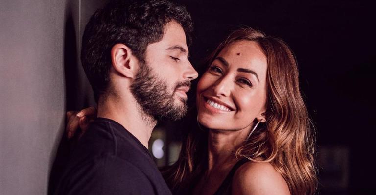 Sabrina Sato resgata cliques românticos com Duda Nagle em celebração do Dia dos Namorados