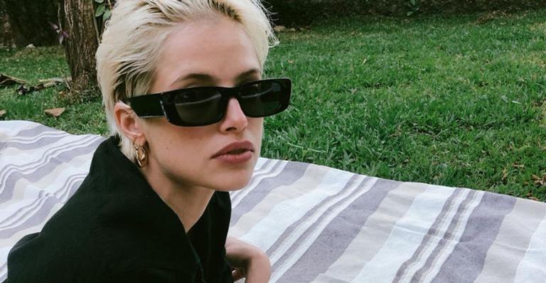 Agatha Moreira posta clique com atores de Verdades Secretas 2: ”Elenco raiz”