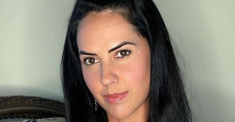 Graciele Lacerda aposta em blazer com decote até o umbigo e exibe sutiã rendado: ”Deslumbrante!”
