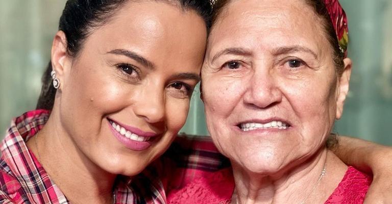 Filha amorosa! Luciele Di Camargo posta declaração para mãe: ”Te amo demais”