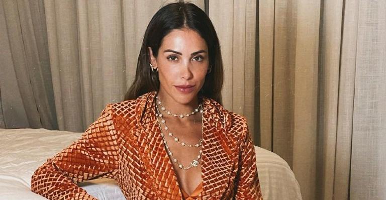 Bella Falconi surge belíssima em cliques e faz reflexão sobre autoimagem
