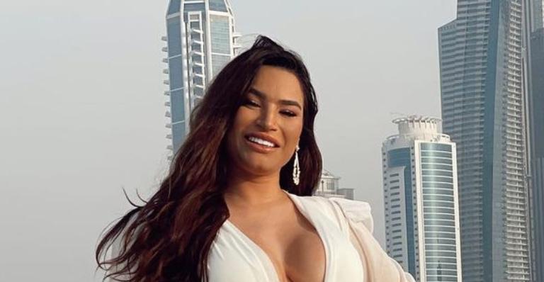 Raissa Barbosa publica clique em Dubai após crise intensa de ansiedade