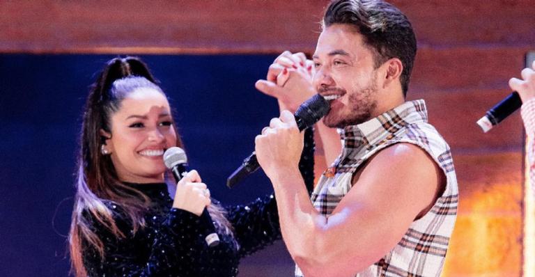 Juliette solta a voz durante a live de Wesley Safadão e arrasa