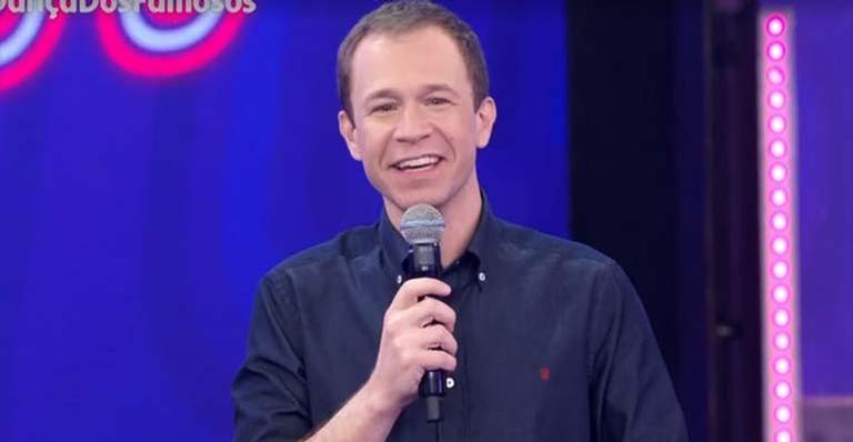 Tiago Leifert mantém audiência no comando da ‘Super Dança’