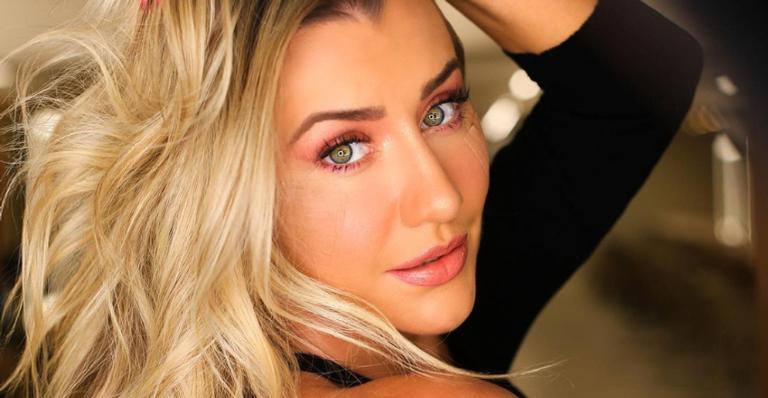 Ana Paula Siebert arranca elogios dos fãs com clique praiano: ”Maravilhosa”