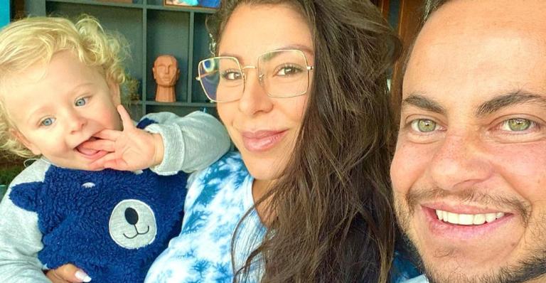 Andressa Ferreira surge coladinha com a família em momento divertido: “Família linda!”