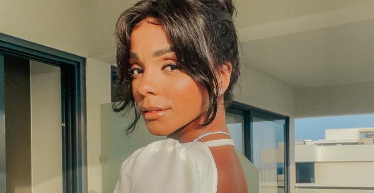 Brunna Gonçalves dança de biquíni e domina passos na web: ”Deixando o lado perfeccionista”
