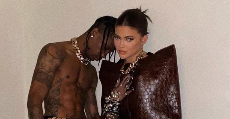 Kylie Jenner prepara surpresa carinhosa de ‘Dia dos Pais’ para Travis Scott