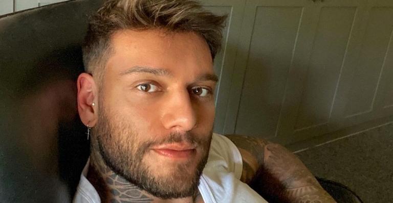 Lucas Lucco comemora vacinação dos pais contra a Covid-19: ”Gratidão”