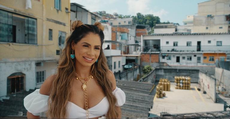 Prestes a lançar documentário, Lexa abre o coração: ”Pessoas vão conhecer o ser humano que eu sou”