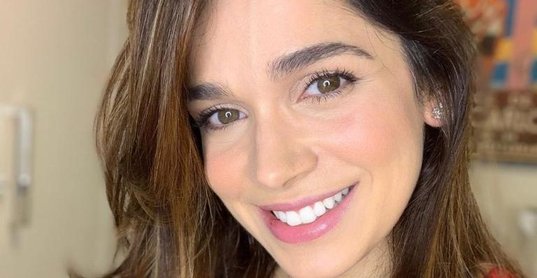 Sabrina Petraglia encanta ao postar fotos da filha, Maya: ”A mamãe não aguenta de tanto amor”