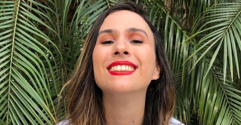 Tatá Werneck relembra ensaio fotográfico da infância em casal e web reage: ”Sandy e Junior?”