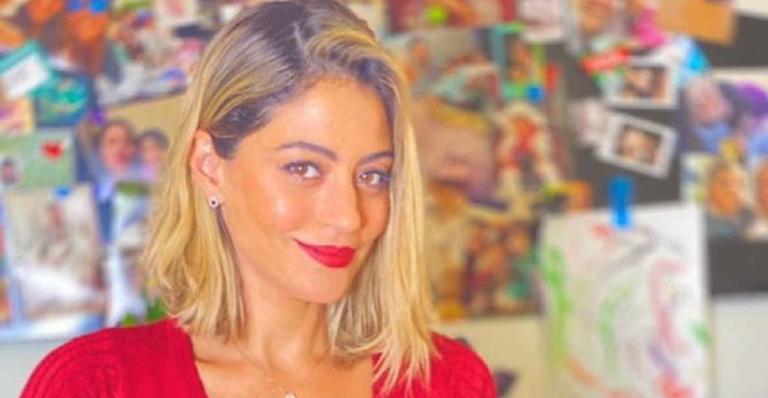 Carol Castro relembra clique junino de sua infância e encanta: ”Sempre lindinha!”