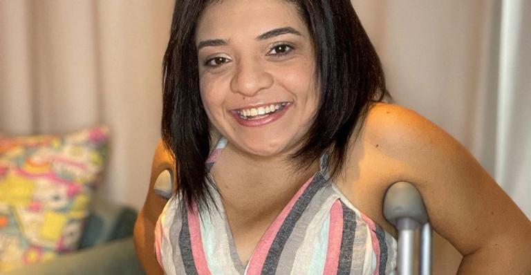 Pequena Lo arrasa com aplique nos cabelos e looks de gala