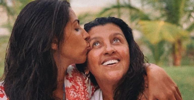 Regina Casé publica clique da filha, Benedita, com o pai: ”Adoro ver os dois juntinhos”