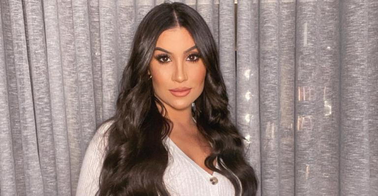 Bianca Andrade mostra os bastidores do ensaio gestante e encanta a web
