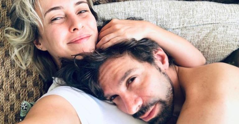 Fernanda Nobre se declara para o marido, José Roberto Jardim: ”Uma paixão alucinante”