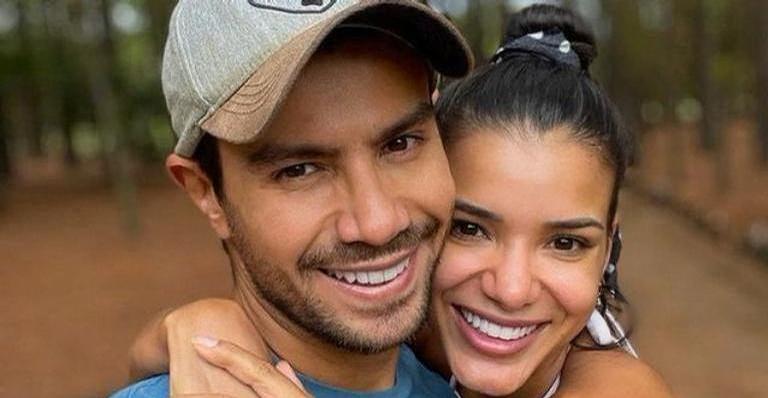 Mariano compartilha clique romântico com Jakelyne Oliveira e encanta os fãs: ”Coisas lindas”