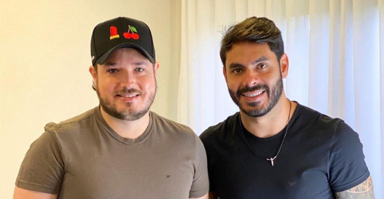 Rodolffo resgata clique da infância ao lado de Israel num dos primeiros shows da carreira da dupla