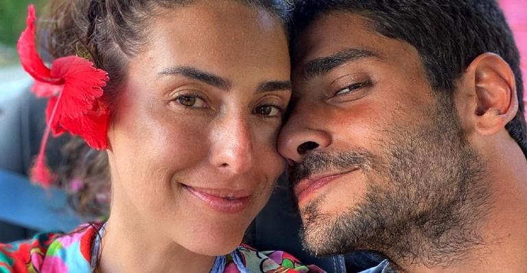Fernanda Paes Leme posta foto trocando beijão com o namorado