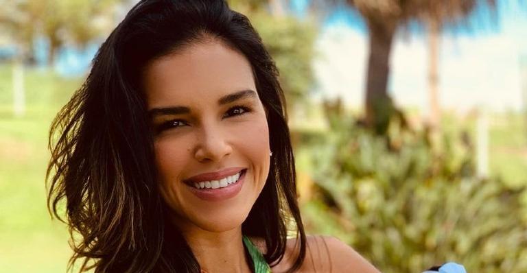 Mariana Rios esbanja beleza ao mostrar sua barriguinha chapada em clique