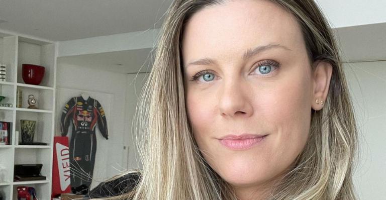 Daiana Garbin, esposa de Tiago Leifert compartilha clique raro da filha e celebra seus 8 meses: “Quem aguenta?”