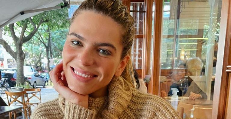 Mariana Goldfarb exibe curvas impecáveis em novos cliques arrasadores