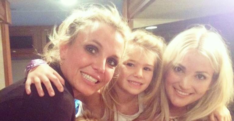 Jamie Lynn Spears, irmã de Britney Spears, quebra silêncio sobre tutela da cantora: ”Preocupada”