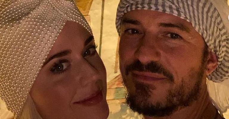 Na Itália, Orlando Bloom divide clique raro ao lado de Katy Perry e do filho, Flynn: ”Amor”