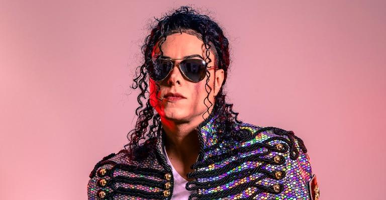 12 anos sem Michael Jackson! Intérprete do astro fala sobre tributo: ”Queria poder agradecer ele”
