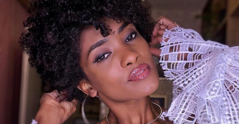Erika Januza mostra bastidores de ‘Verdades Secretas 2’ e anima fãs: ”Que ansiedade”