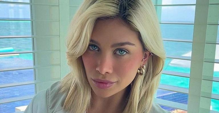 Com biquíni fininho, Flavia Pavanelli ostenta corpão em clique deslumbrante nas Maldivas: ”Deusa”