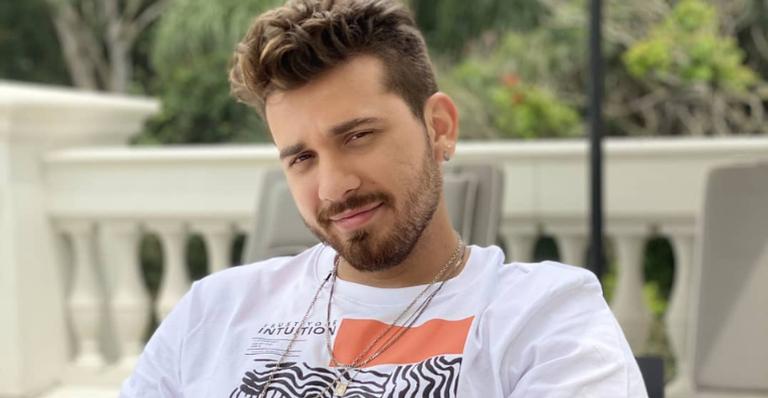 Gustavo Mioto celebra 9 anos de carreira e agradece os fãs: ”Faço pensando em fazer vocês felizes”