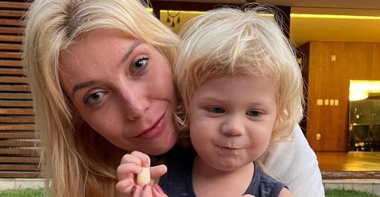 Luiza Possi se diverte ao postar vídeo do filho com os fios arrepiados: ”Lucca e o cabelo voador”