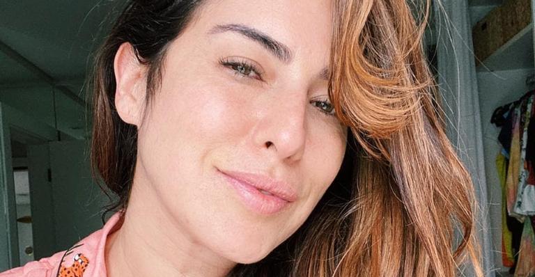 Fernanda Paes leme emana boas energias ao resgatar registro de biquíni